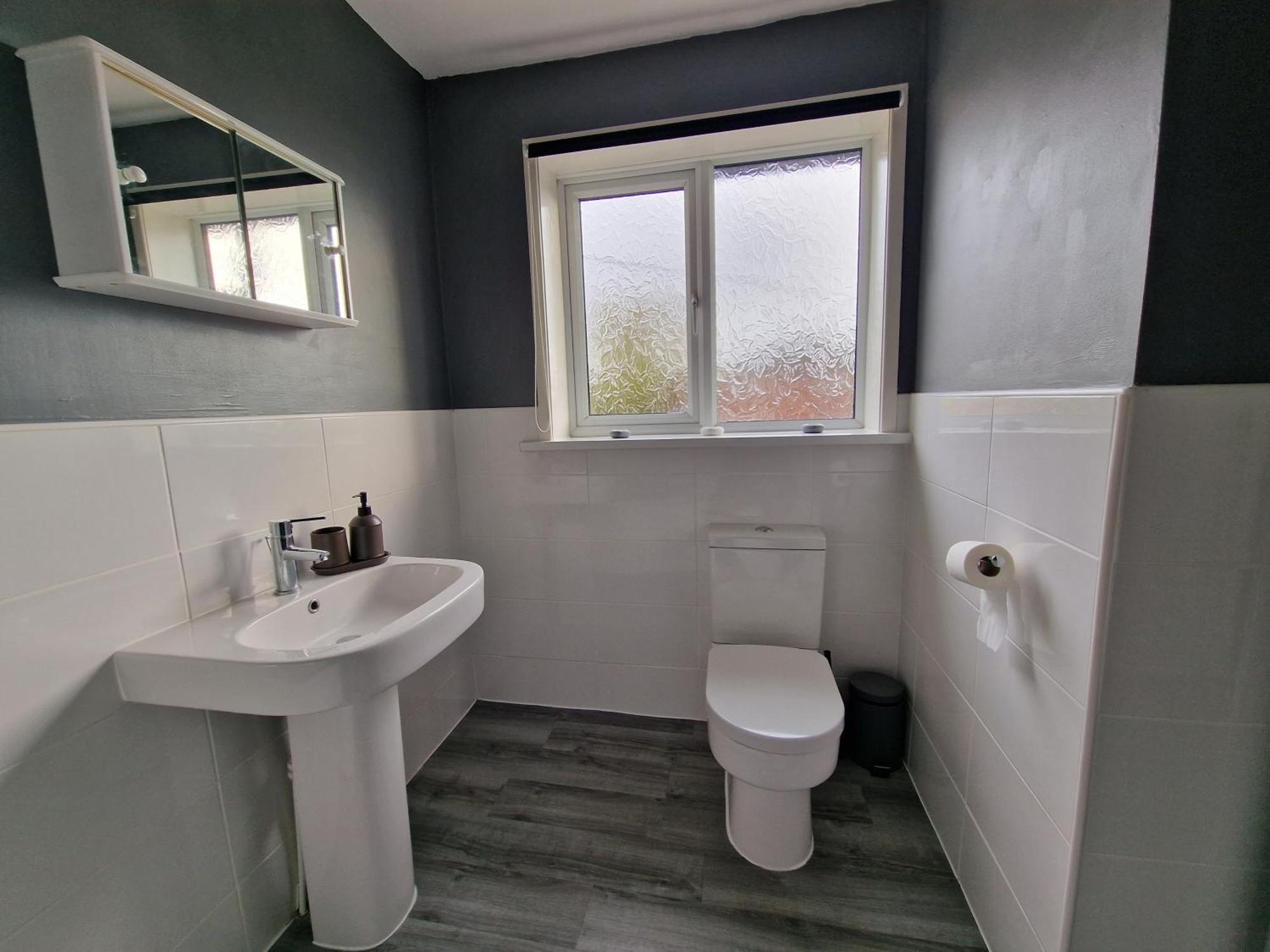 Detached Homestay - Super, King & Double Rooms - Leyland, Preston, Chorley, Lancashire Экстерьер фото