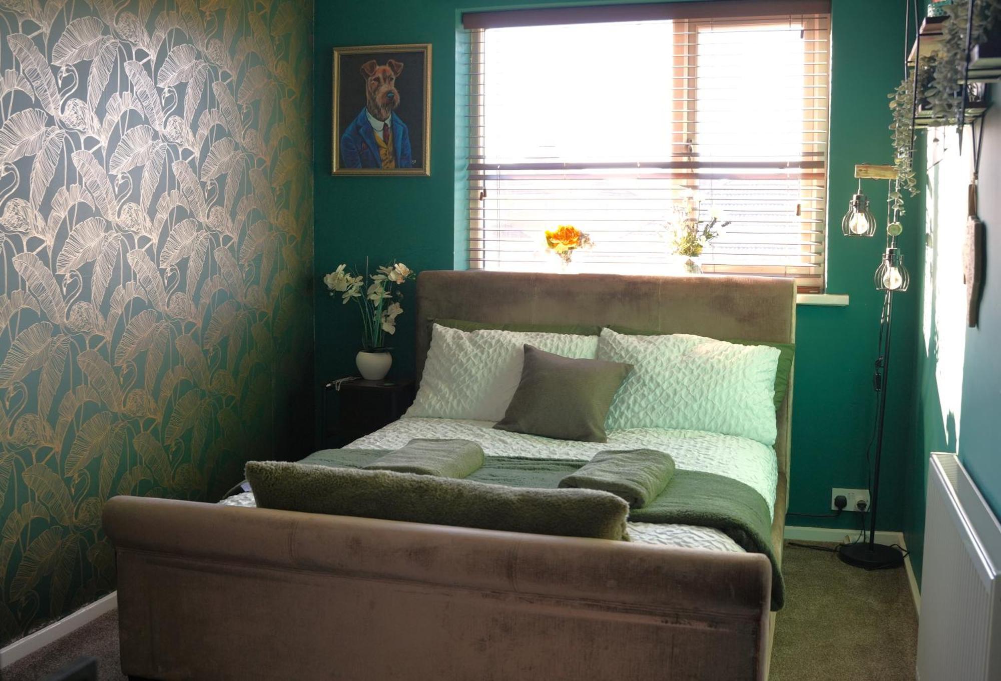 Detached Homestay - Super, King & Double Rooms - Leyland, Preston, Chorley, Lancashire Экстерьер фото